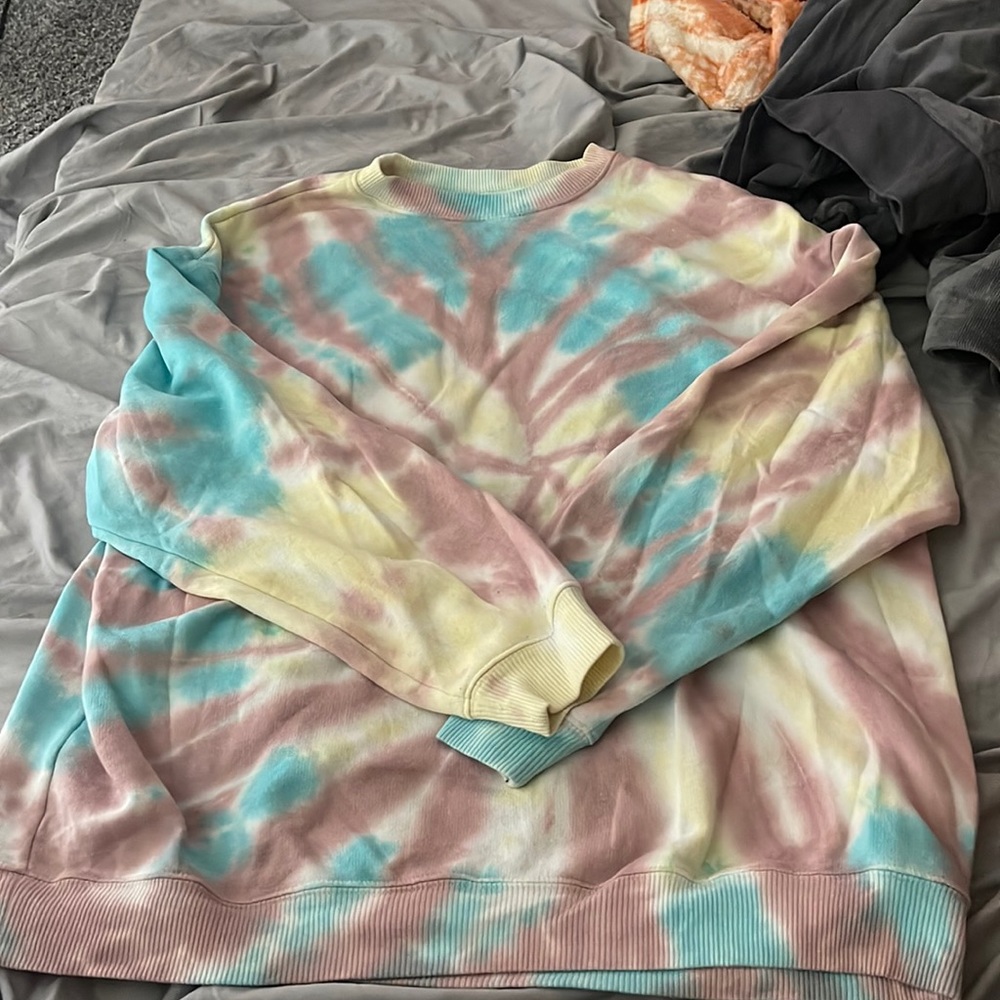 SO Lounge Life Sweatshirt